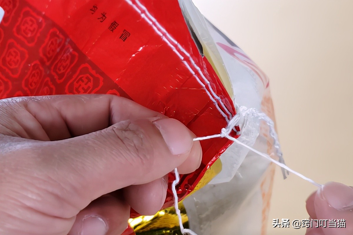 今天才知道，拆米袋这么简单，教你“一句口诀”，3秒就能拆开了
