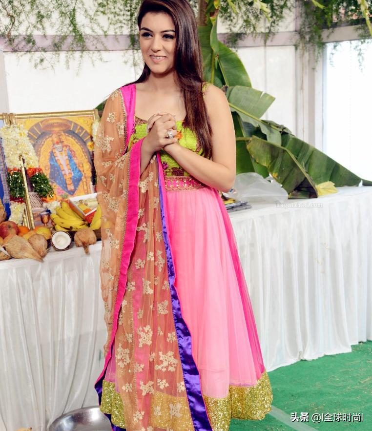 印度出色演员印式复古女人味淡淡玫红色暗藏少女香