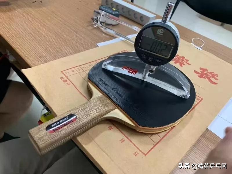 侯英超用的胶皮,精英聊乒乓器材