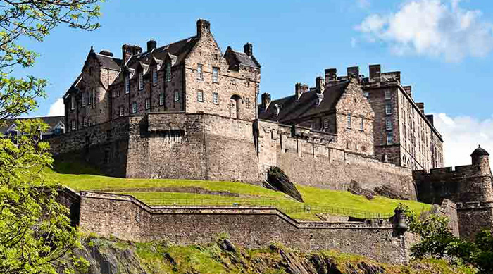 英国爱丁堡房价最新价格,英国爱丁堡全景图