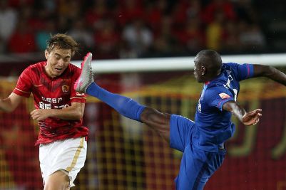 广州恒大吃哑巴亏，裁判该重头开始学。沪媒再次暴露人品行业底线