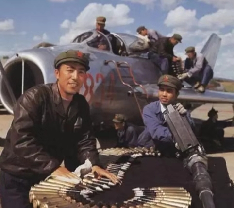 航空机枪和航空机炮的口径分界线,机枪和机炮有什么区别