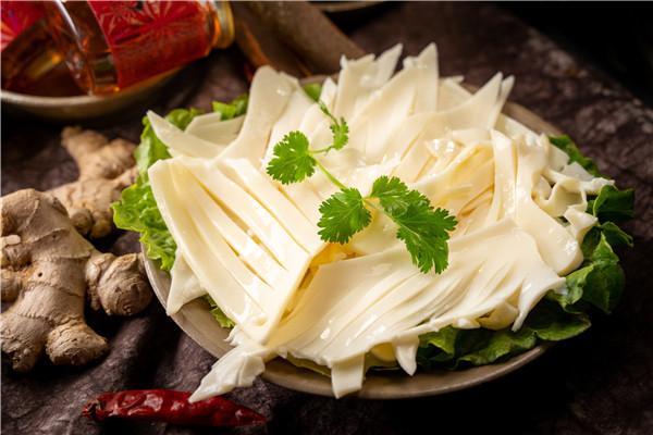 重庆火锅九宫格哪家正宗最好吃,来重庆去哪里吃九宫格火锅好吃