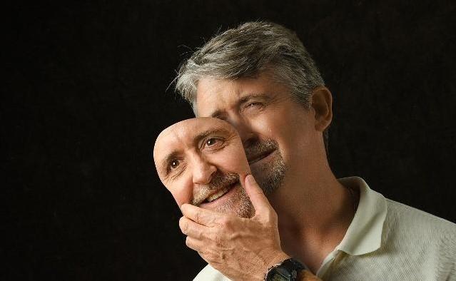 抗精神类药能停吗,服用抗精神药能服布洛芬片吗