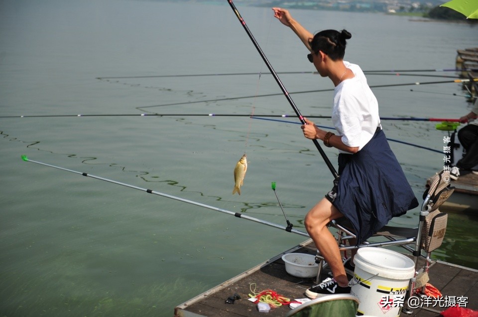 打卡在4000米高空,风靡世界的高空跳伞,悄然改变国人的度假方式