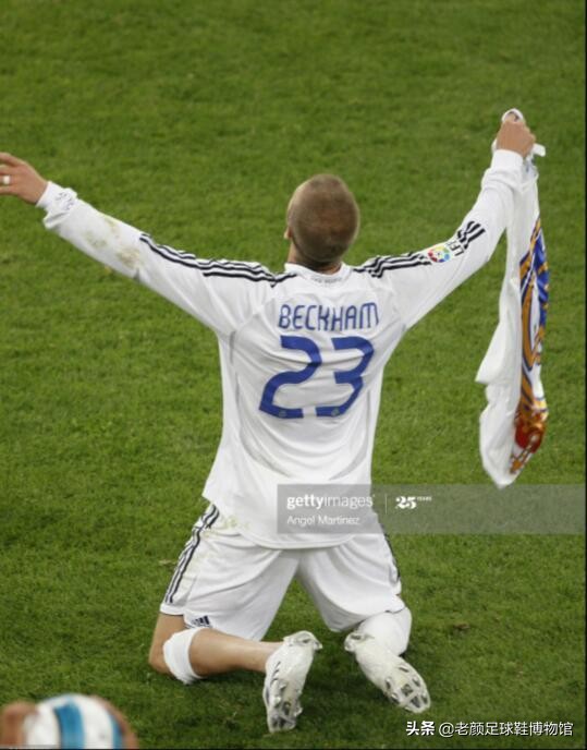 小贝当年多风光，三个儿子都穿德产定制鞋，球鞋广告动用百兽之王