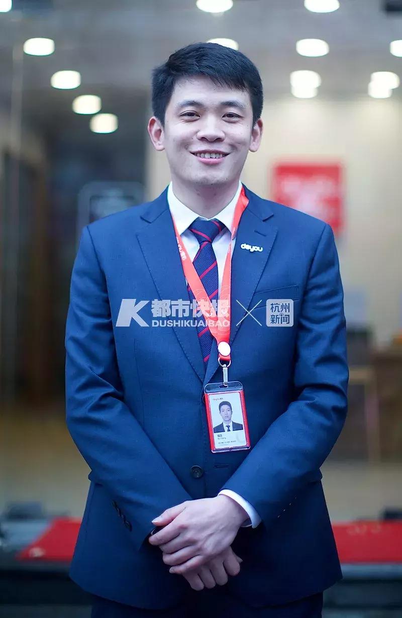 帅哥房东“*底卧**”当中介，一不小心成销售冠军，月入超5万！