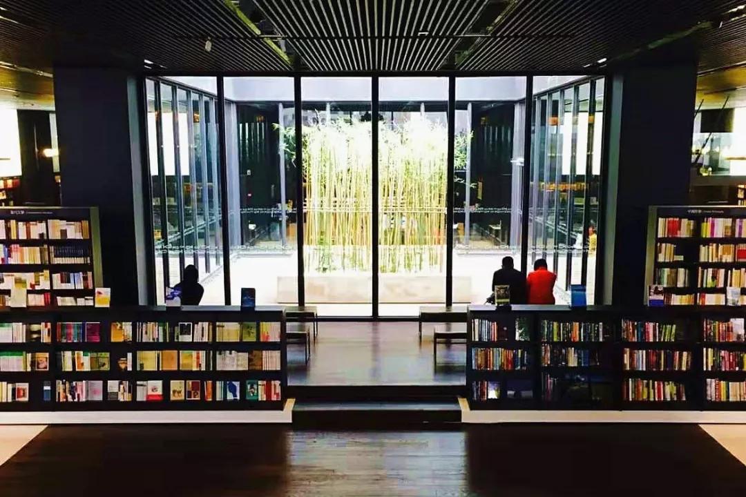 如何轻轻松松玩转武汉,汉阳人信汇商业步行街