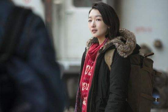 周冬雨谈父母哭了,周冬雨少年的你落泪