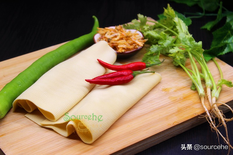 干豆腐皮搭配什么菜炒好吃,食堂豆腐皮配什么炒好看又好吃