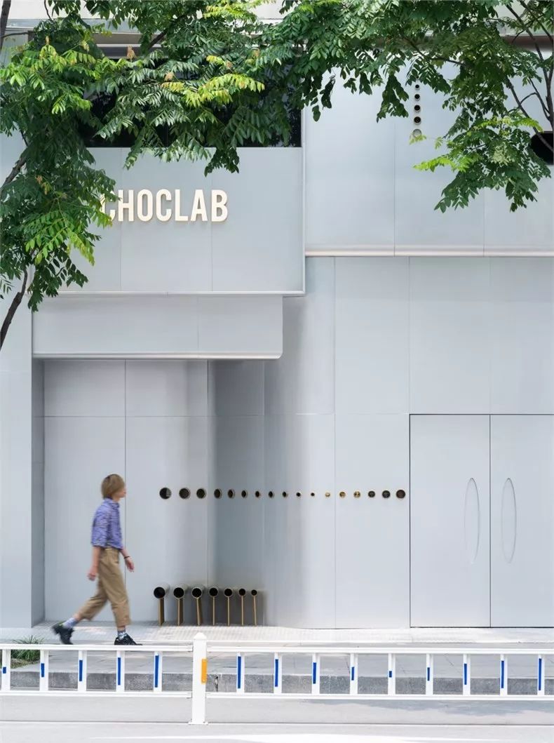 哦！卖！嘎！如果服装店都这样设计，这个世界还能有淘宝？