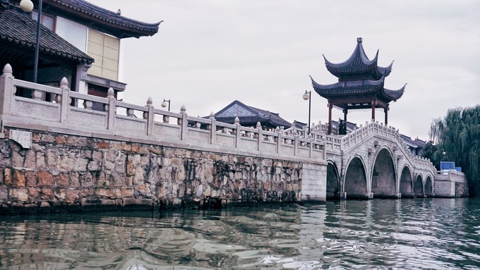 杭州西湖乌镇苏州南京上海攻略,天青色等烟雨乌镇旅游