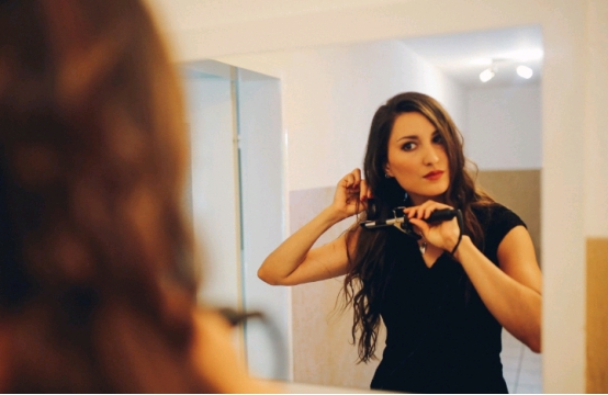 欧莱雅护发精油金色和绿色,欧莱雅护发精油干枯