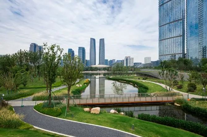 其他城市人眼中的成都,成都人眼中的成都