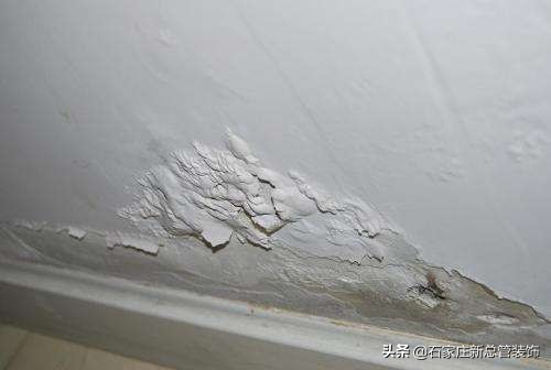 下雨天墙面渗水怎么办,下雨天墙面潮湿漏水