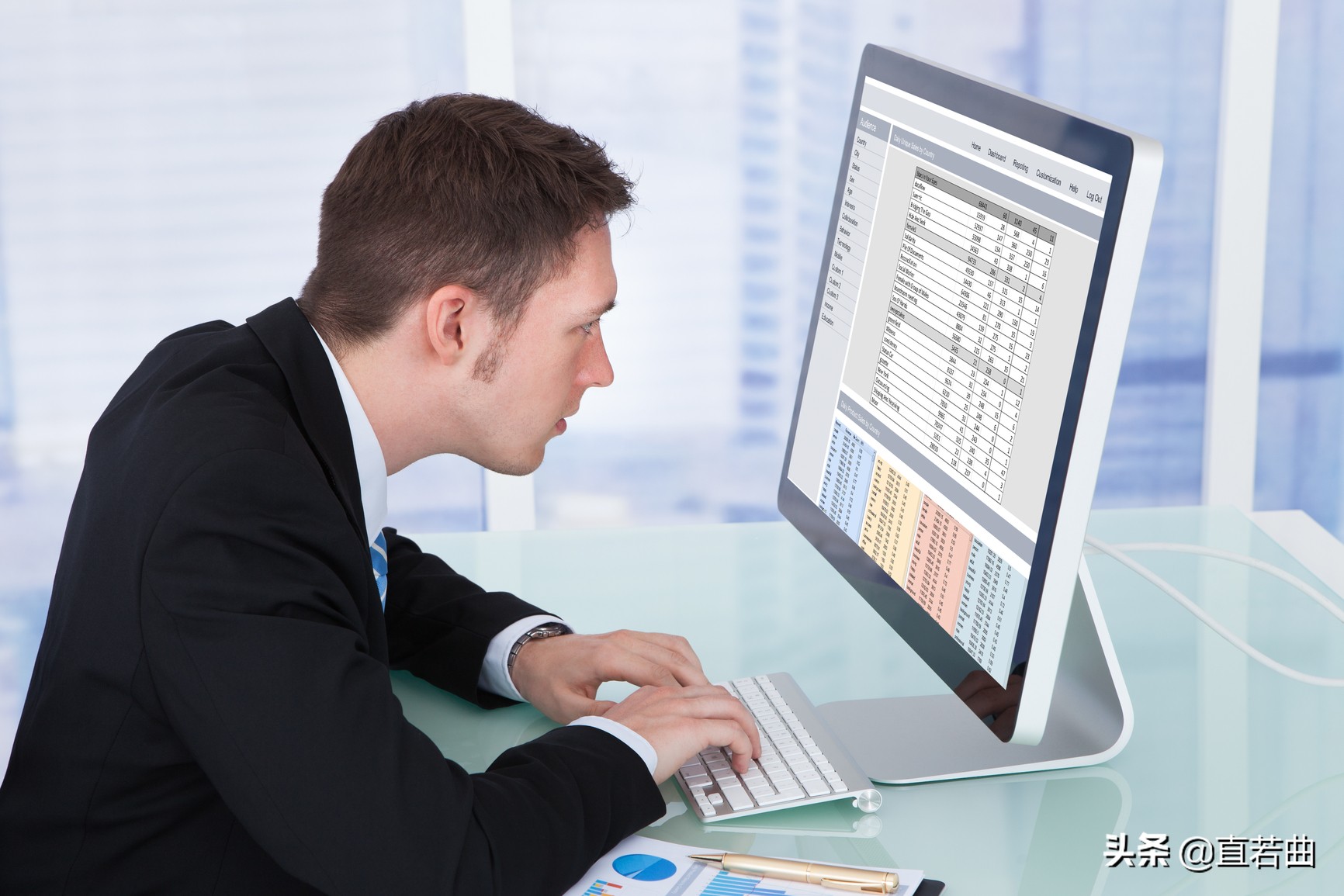 面对电脑，腰酸背痛，12种方法帮你解决疼痛