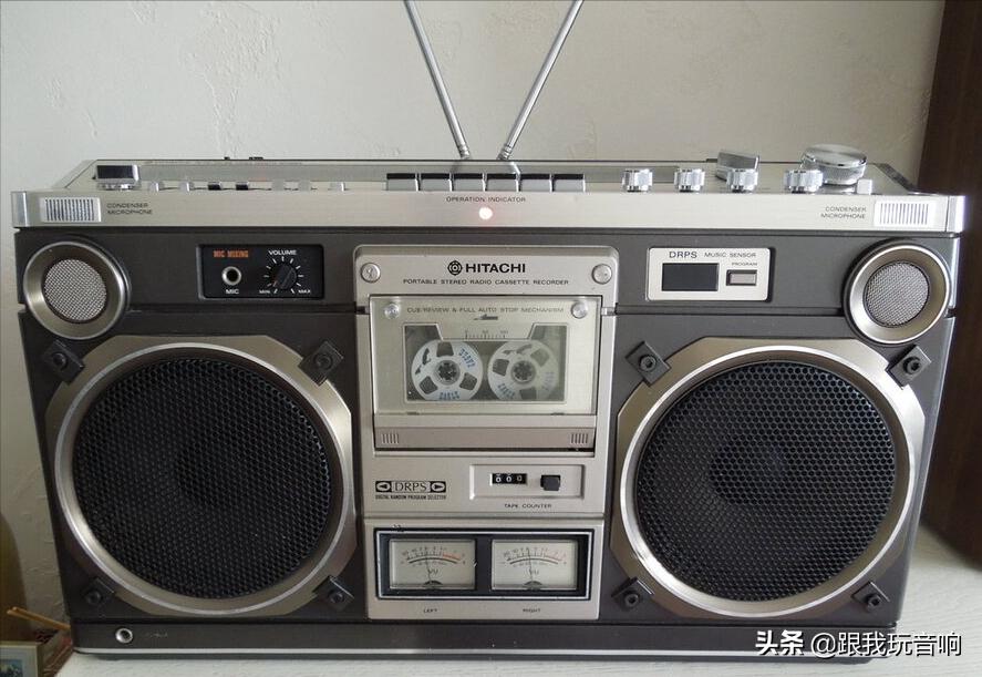 日立收音机2200,日立双卡录音机