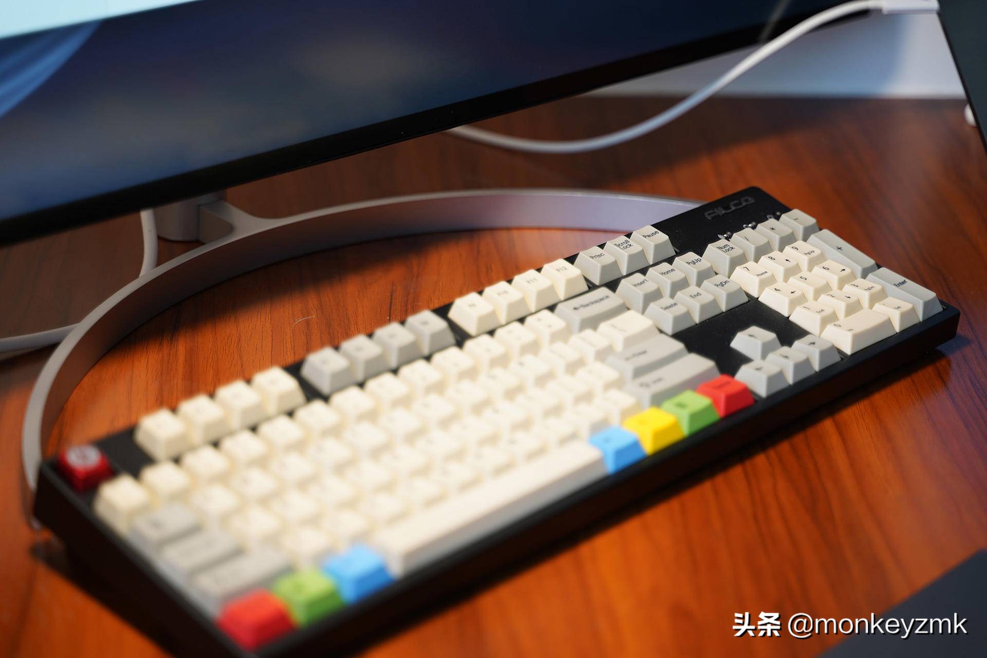 macbook外接34寸显示器,macbook4k144hz显示器推荐