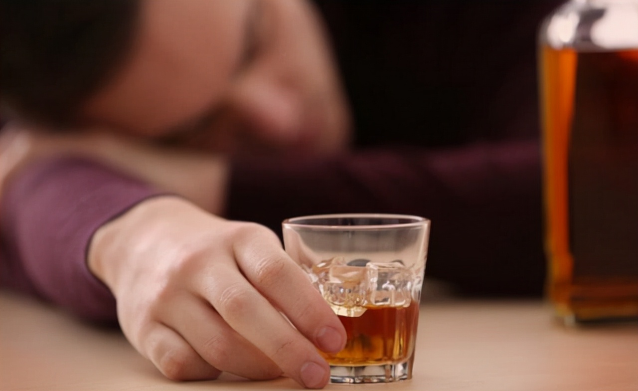 女性每天服用一片叶酸有什么好处,女性每天吃一片叶酸有哪些变化