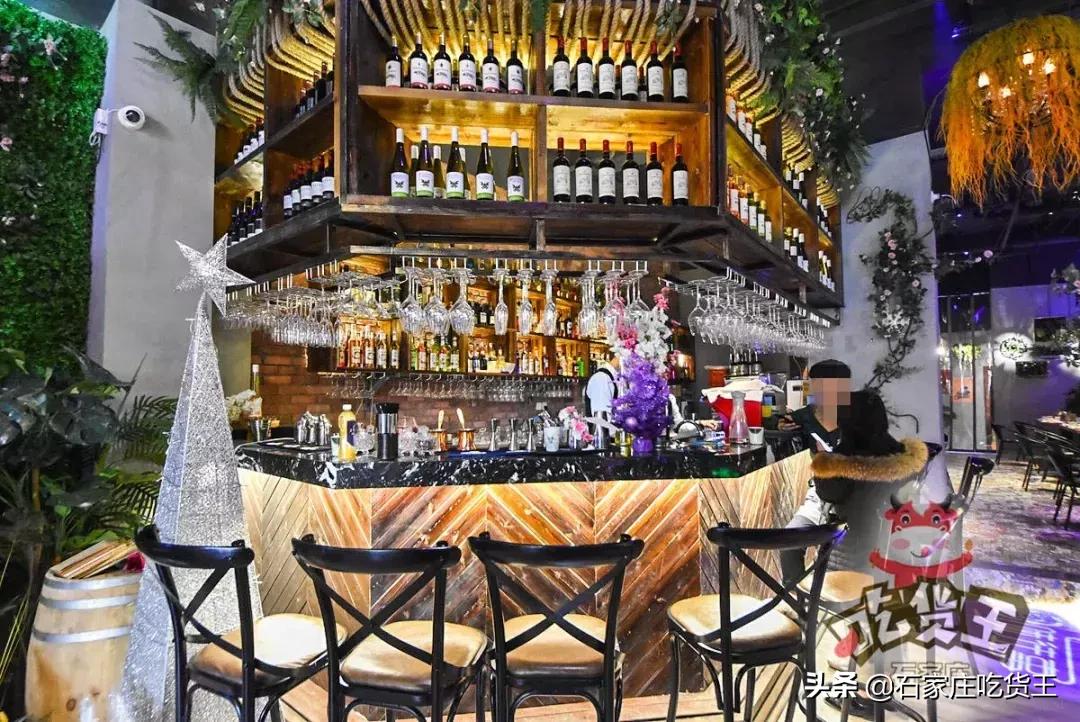 闅愯棌浜庨椆甯傜殑绉樺瘑鑺卞洯,鍖楀浗灏忚绉樺瘑鑺卞洯