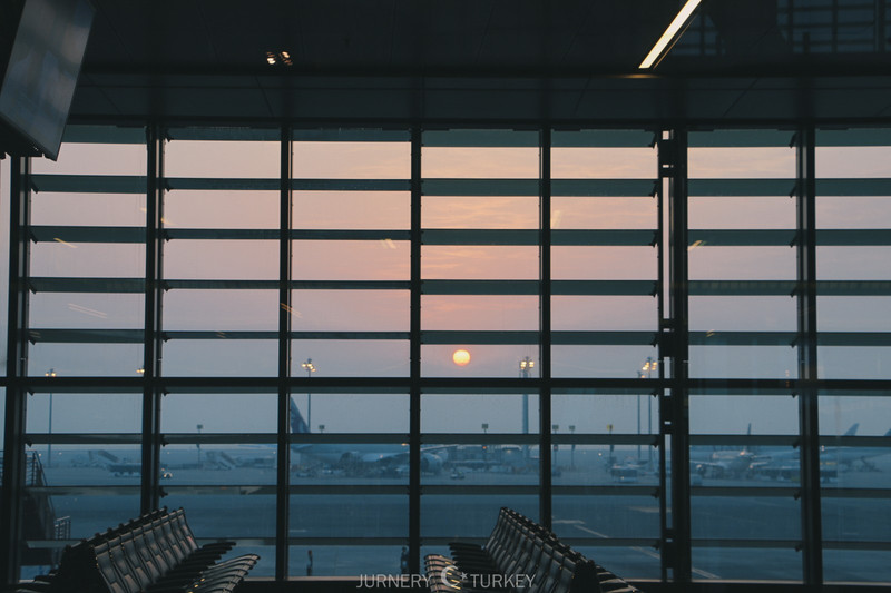 卡塔尔航空香港转机,卡塔尔航空马德里转机