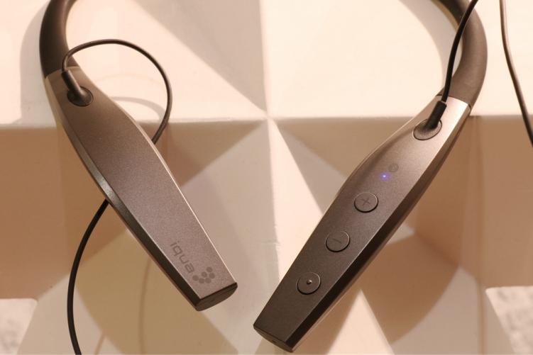 运动时怎么可以没有音乐!iquaG38耳机颜值和音质就很不错