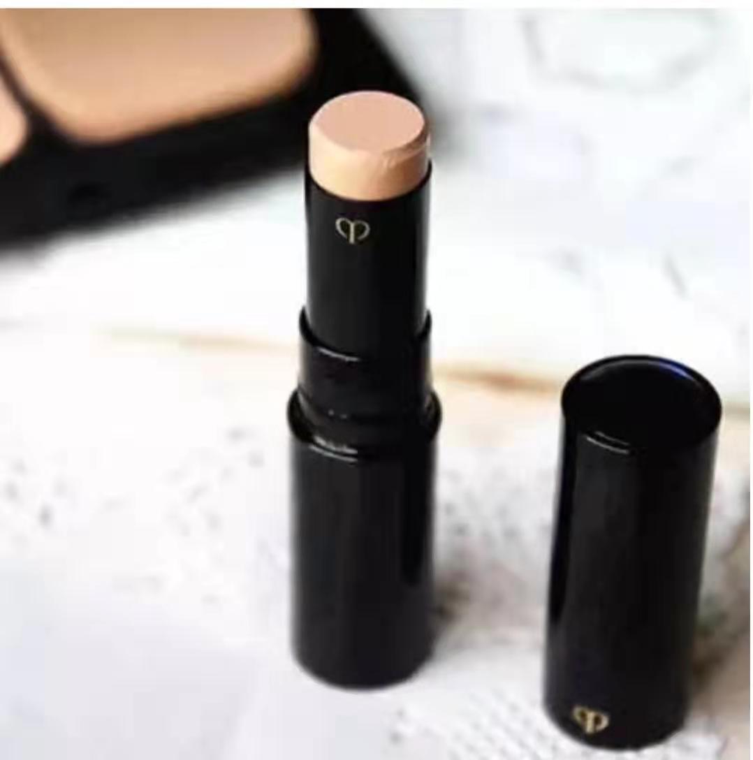 排雷篇，教你从滋润度挑选遮瑕膏