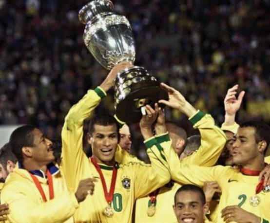 足坛最有天赋的十大球星,足坛70后4大中锋