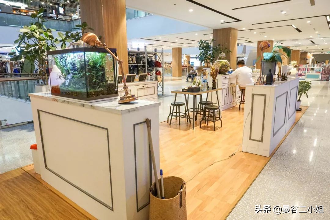 centralworld鍊煎緱涔扮殑涓滆タ,涓栫晫鍟嗗簵璐墿鎸囧崡