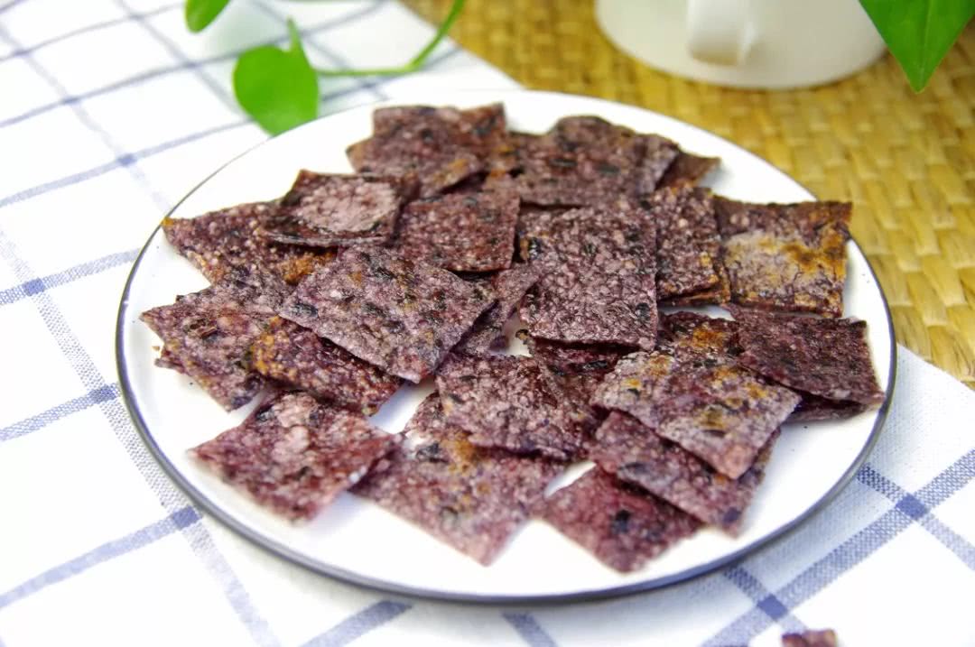 紫米锅巴乌米锅巴,土灶锅巴如何变香脆锅巴