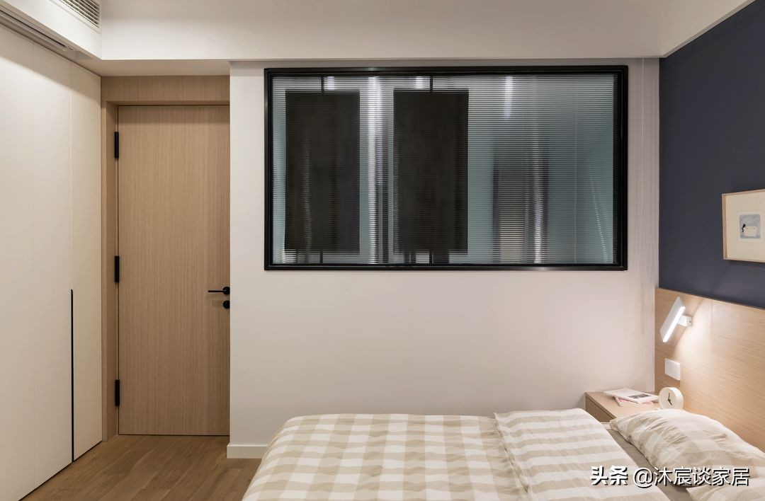 她的新家,告别笨重的家具,让客厅“大”起来!网友:真是学到了