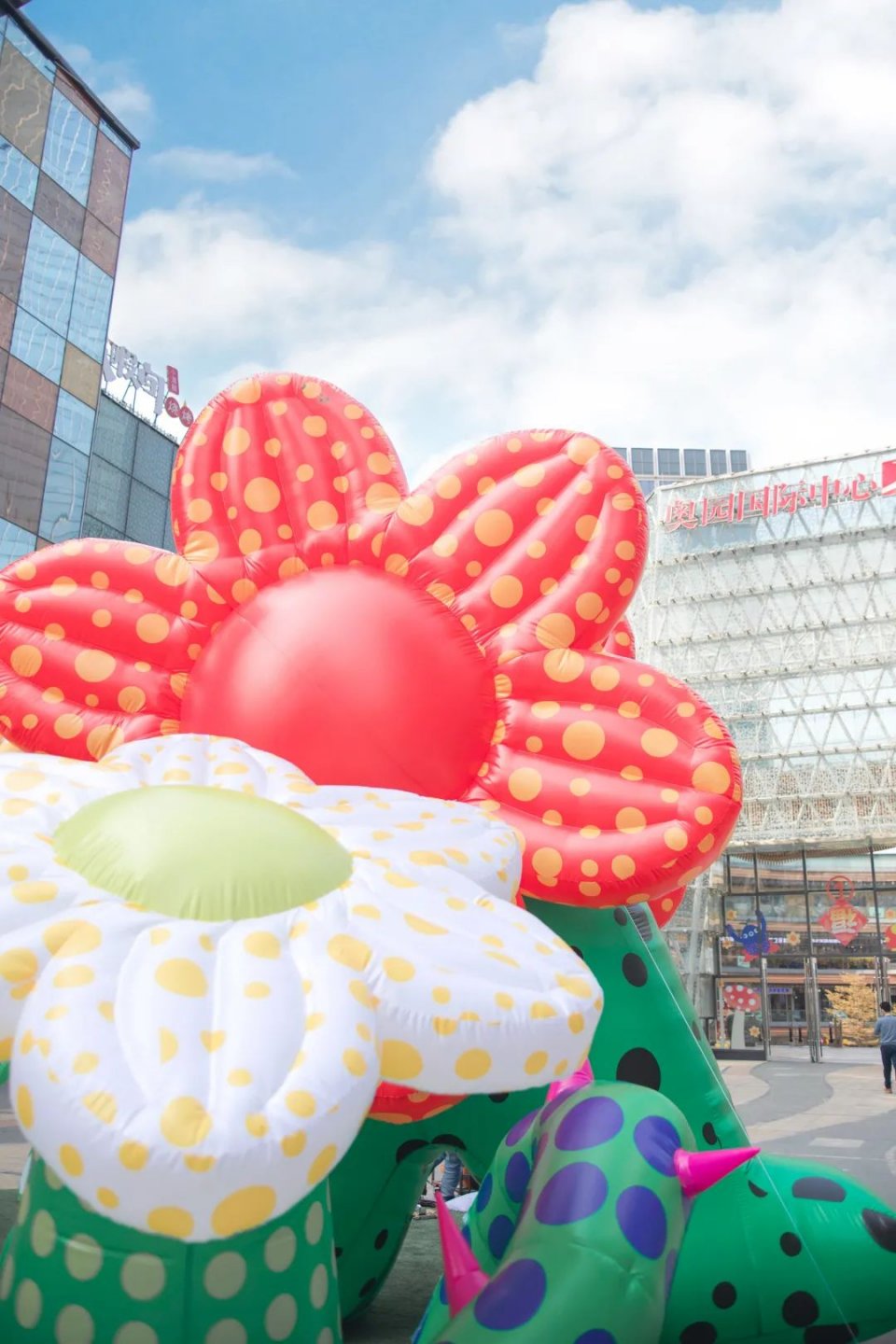 吃新mall！只开3个月，番禺人抓紧