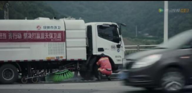 硬核扫黑，一秒上头；华强一笑，生死难料