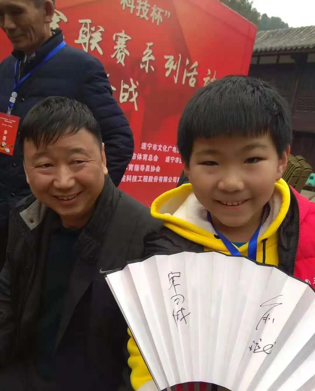 黑白问道棋坛新骄——四川围棋冲段精英刘海洋成长纪实