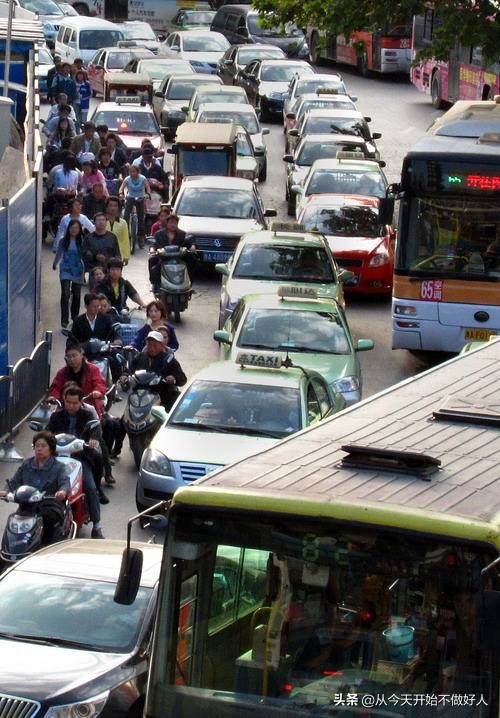 出租车与网约车如何共存,出租车比网约车便宜