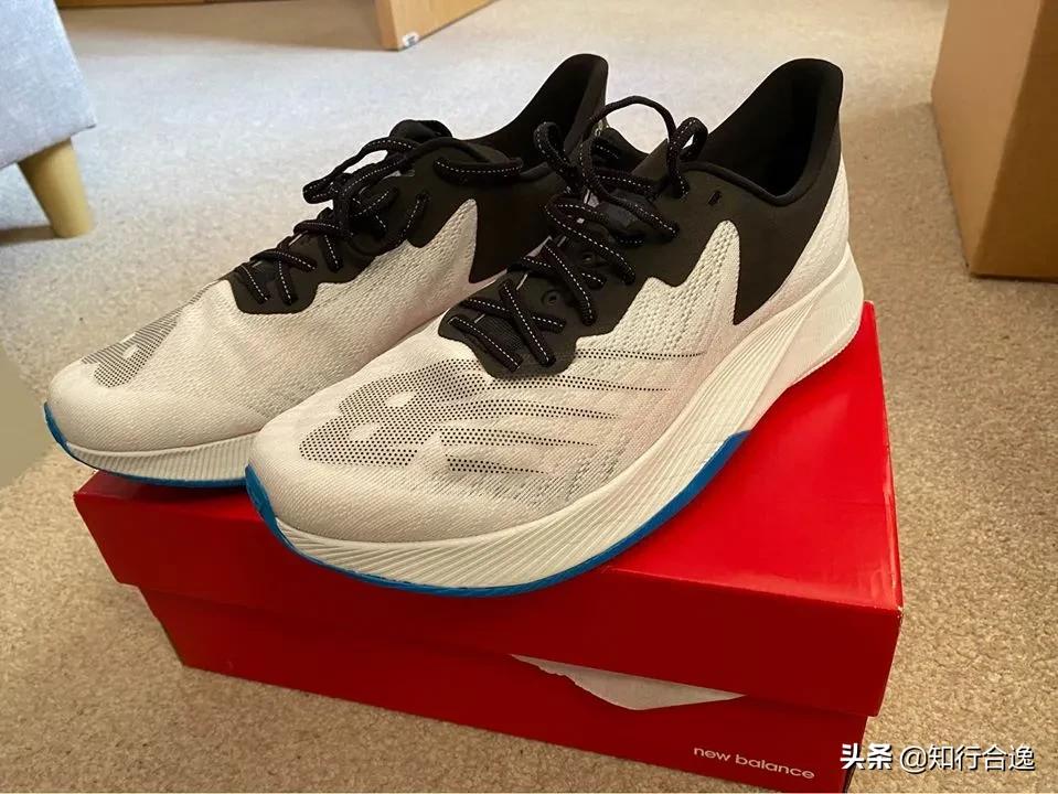 碳板跑鞋不掉渣推荐,特步跑鞋碳板性价比最高