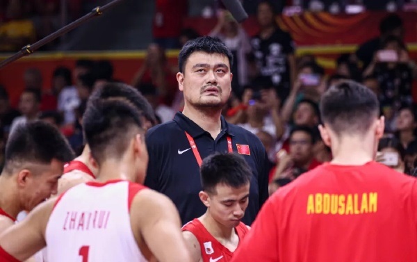 中国足球缺的就是力量,中国足球是谁来拯救的