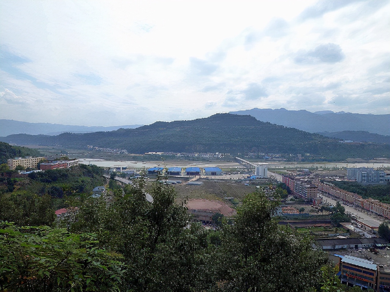 分享老照片，带你走进十年前的宝轮，还是那样的美