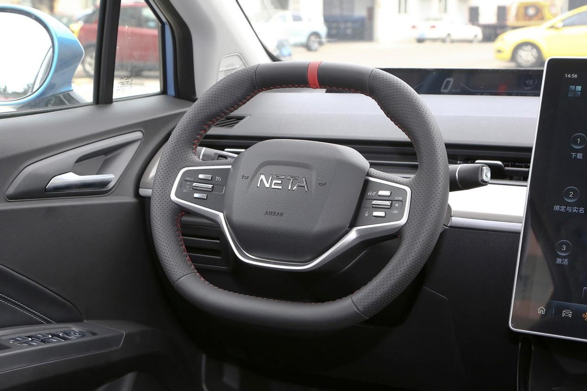 续航401km的哪吒x怎么样,哪吒aya401夏季真实续航多少公里