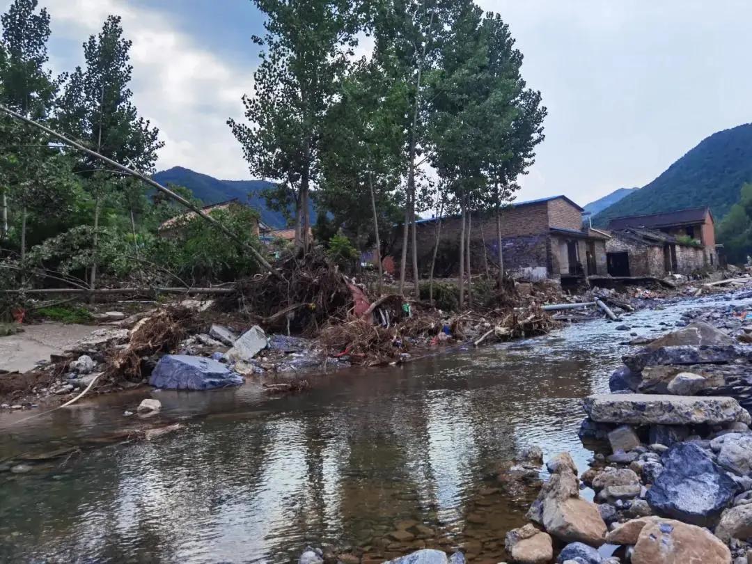 同心协力，全力救灾！为阳城高石人点赞~