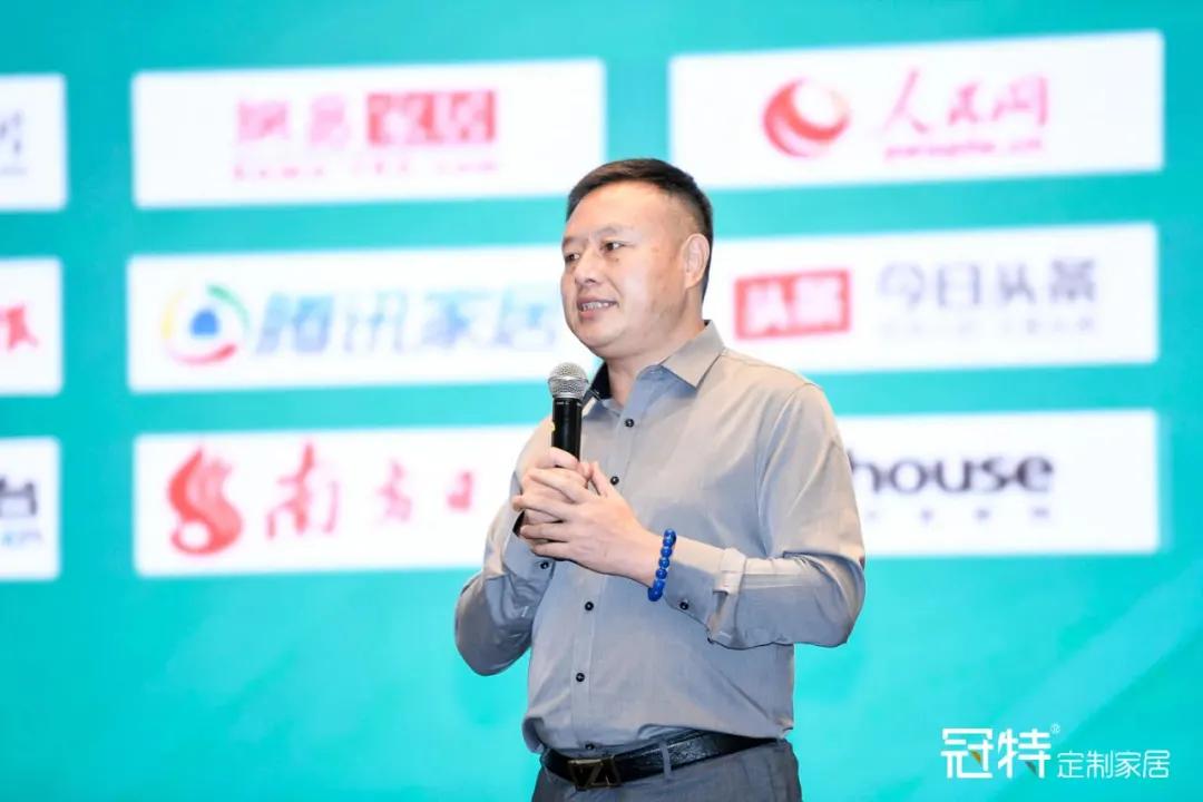 论诗尼曼辛福民和冠特王军太的“叛逆”丨HOMKOO整装云冠名