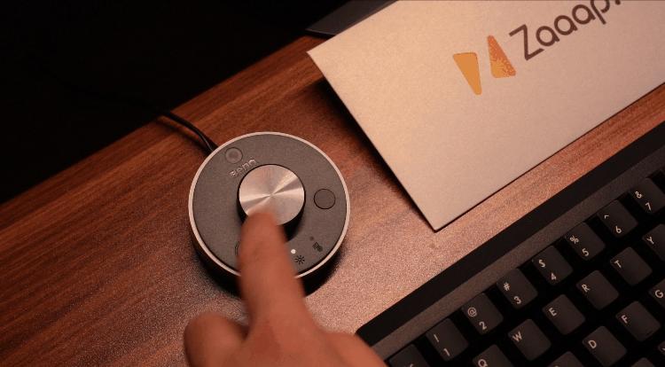 明基screenbar智能屏幕挂灯评测,明基screenbar夜晚挂灯