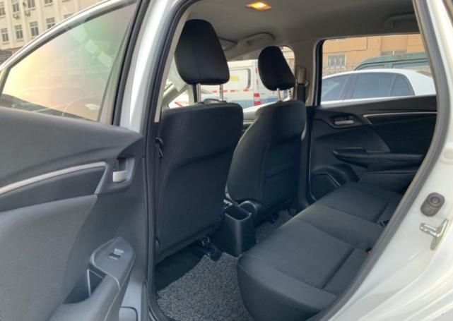 开了05年的飞度还可以卖多少钱,开5年飞度要卖掉吗