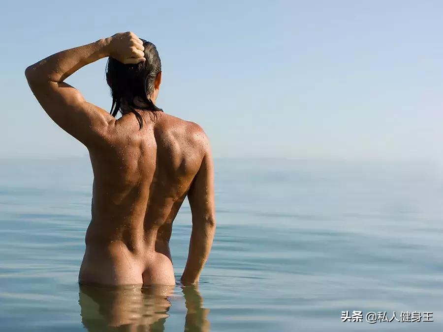 美队翘臀上热搜，你被撩到了吗？教你五个简单练臀部动作，跟着练