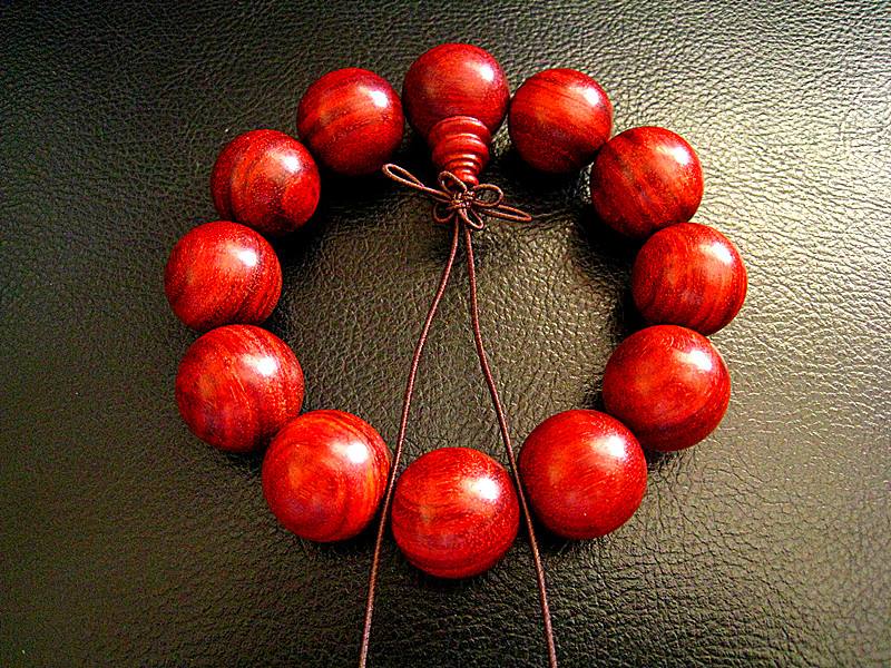 史上最权威的木质文玩手串排行,文玩木质手串最值得入手的