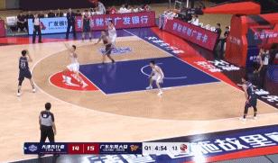 易建联生涯最高分19板6盖帽,易建联生涯最不可思议一球