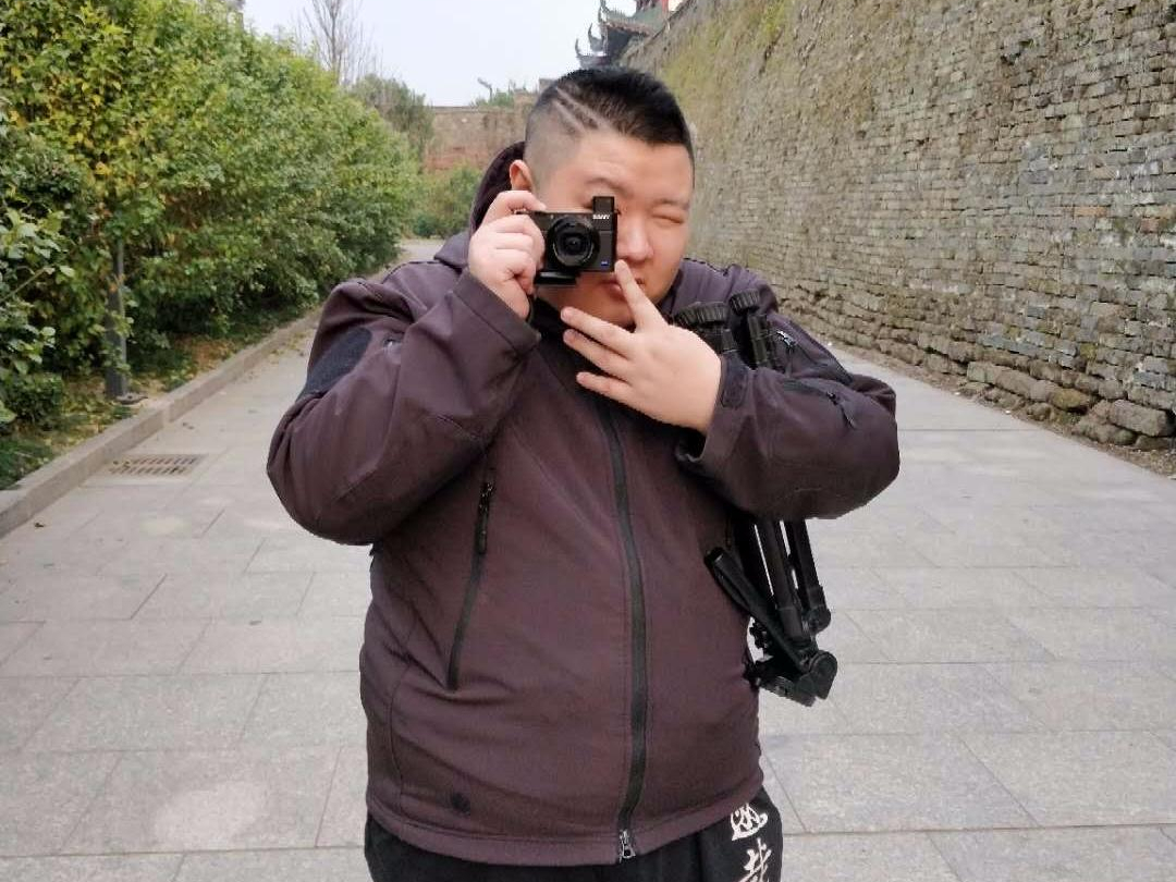 两款7000元左右的微单套机：佳能M6二代和索尼A6400谁更值得买？