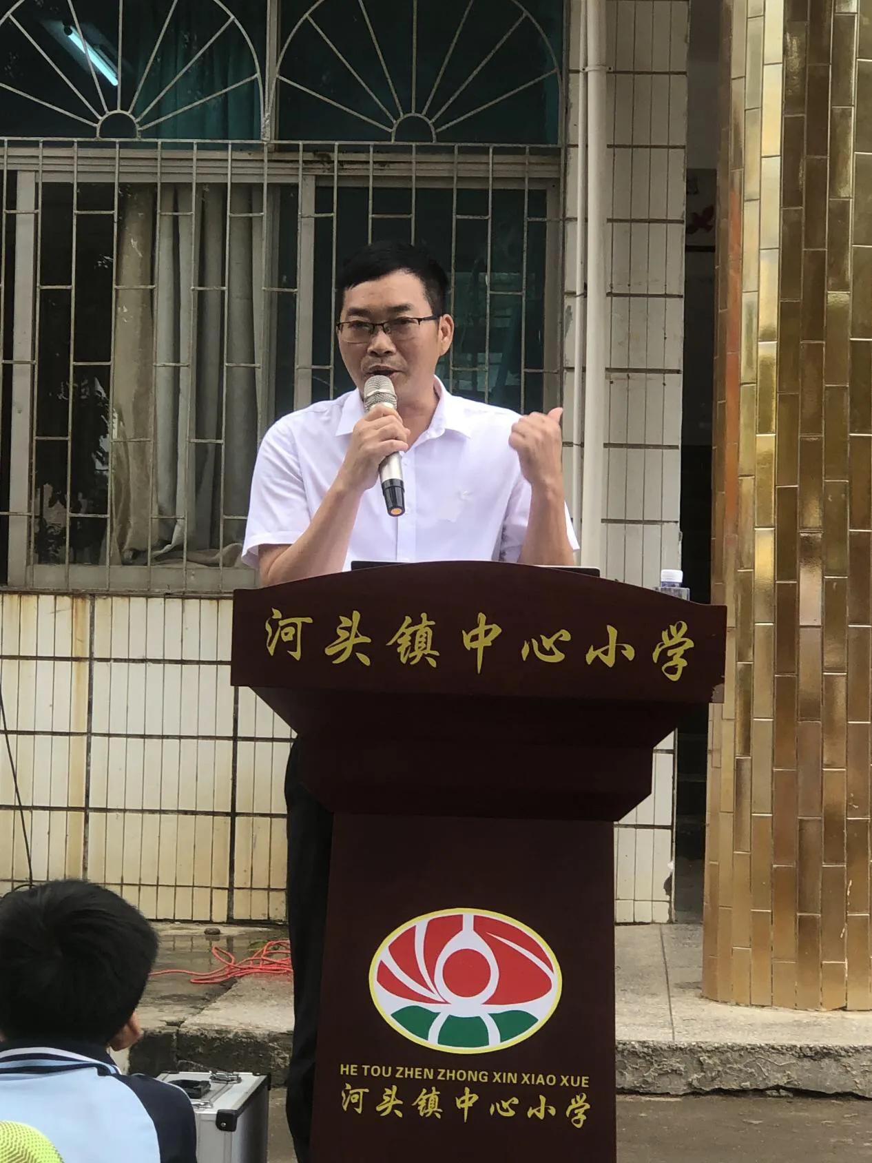 双湾镇开展禁毒宣传教育活动,马山镇开展暑期禁毒宣传教育活动