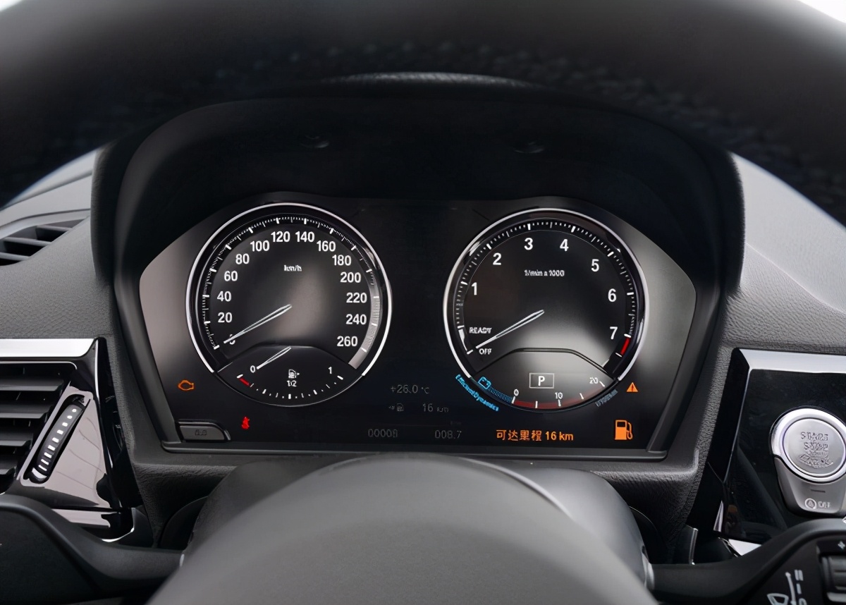 三缸宝马1系值不值得买,宝马1系118运动版1.5t三缸机