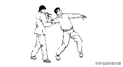 空手夺刀制服歹徒视频,空手夺匕首用既猛且狠制服歹徒